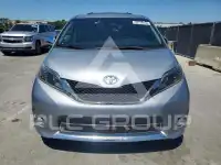 2017 Toyota SIENNA фото