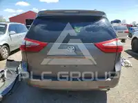 2017 Toyota SIENNA photo