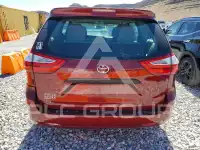 2017 Toyota SIENNA фото