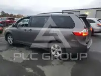 2017 Toyota SIENNA фото