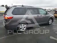 2017 Toyota SIENNA фото