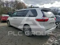 2017 Toyota SIENNA photo