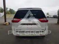 2017 Toyota SIENNA фото