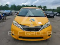 2017 Toyota SIENNA photo