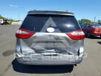 2017 Toyota SIENNA фото