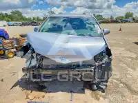 2017 Toyota SIENNA photo