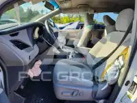 2017 Toyota SIENNA фото