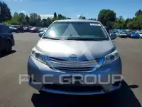 2017 Toyota SIENNA фото