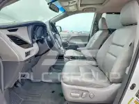 2017 Toyota SIENNA photo