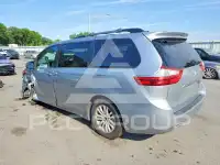 2017 Toyota SIENNA фото