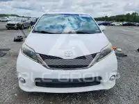 2017 Toyota SIENNA фото