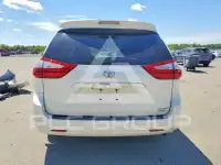 2017 Toyota SIENNA фото