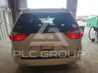 2017 Toyota SIENNA фото