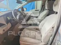 2017 Toyota SIENNA фото
