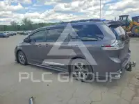 2017 Toyota SIENNA photo