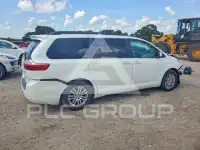 2017 Toyota SIENNA фото