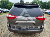 2017 Toyota SIENNA фото