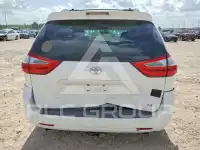 2017 Toyota SIENNA фото