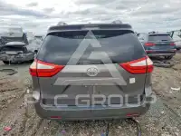 2017 Toyota SIENNA фото