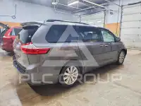 2017 Toyota SIENNA фото