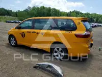 2017 Toyota SIENNA photo