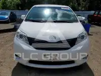 2017 Toyota SIENNA фото
