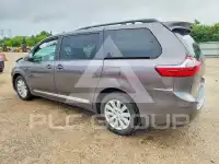 2017 Toyota SIENNA фото