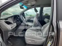 2017 Toyota SIENNA фото