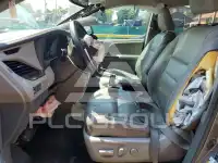 2017 Toyota SIENNA фото