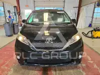 2017 Toyota SIENNA фото