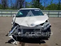 2017 Toyota SIENNA фото