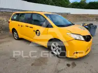 2017 Toyota SIENNA photo