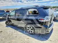 2017 Toyota SIENNA фото