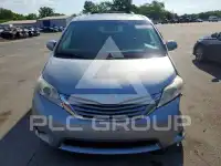2017 Toyota SIENNA фото