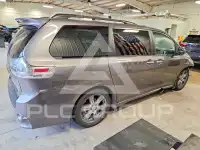 2017 Toyota SIENNA фото