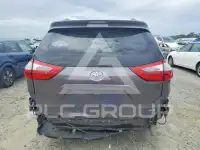 2017 Toyota SIENNA фото