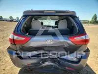 2017 Toyota SIENNA photo