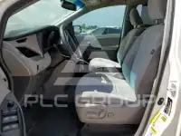 2017 Toyota SIENNA фото