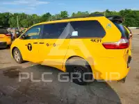 2017 Toyota SIENNA photo
