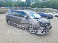 2017 Toyota SIENNA photo