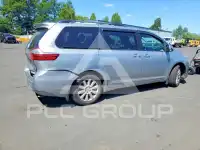 2017 Toyota SIENNA фото