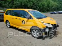 2017 Toyota SIENNA photo