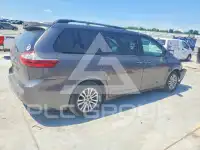 2017 Toyota SIENNA фото