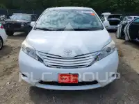 2017 Toyota SIENNA фото