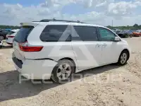 2017 Toyota SIENNA фото