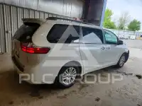 2017 Toyota SIENNA фото