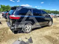2017 Toyota SIENNA фото