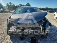 2017 Toyota SIENNA photo