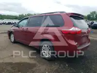 2017 Toyota SIENNA photo