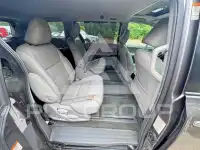 2017 Toyota SIENNA photo